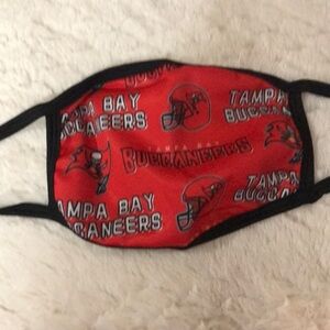 6/$20 New Tampa Bay Buccaneers face mask